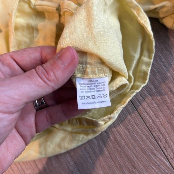 ((2 PIECE)) RALPH LAUREN AND JANIE AND JACK BUTTON DOWN BUNDLE LINEN AND COTTON - Picture 4 of 7